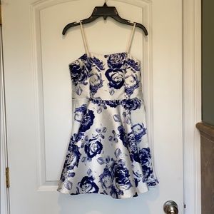 white and navy blue floral dress